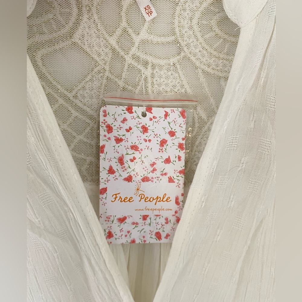 Free People Lacey White button down long sleeve Top Size XS NEW - Picture 4 of 6
